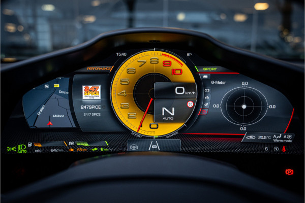 Ferrari 296 GTS 3.0 V6 830pk ** Kroymans ** Daytona Seats ** Lift ** HUD ** Pass Display ** Carbon Btw