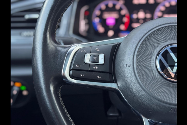Volkswagen T-Roc 1.5 TSI 3x R-Line Pano/Virtual/Camera/AppleCarPlay
