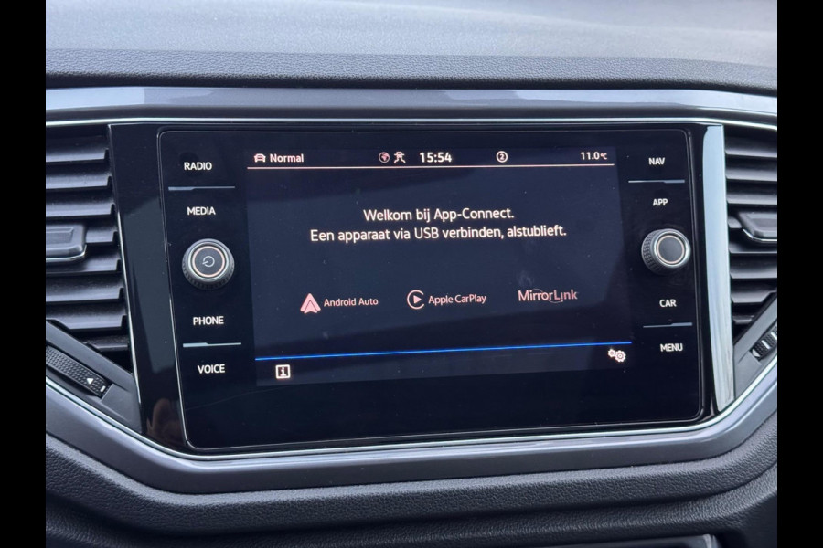 Volkswagen T-Roc 1.5 TSI 3x R-Line Pano/Virtual/Camera/AppleCarPlay