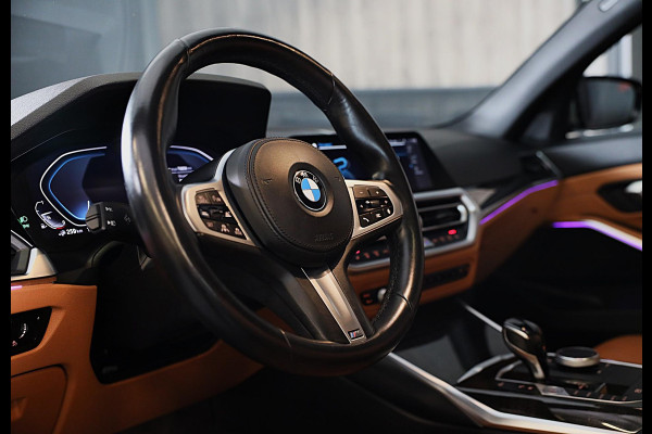 BMW 3-serie 330e High Executive M Sport / Head Up / Memory / Acc / Lane Assist / Dode Hoek / Open Dak / Cognac Leder / Camera /Led