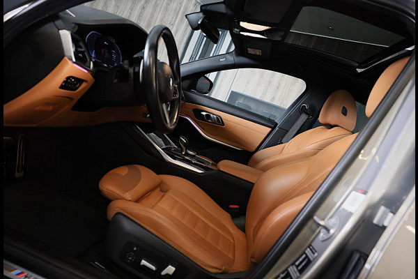 BMW 3-serie 330e High Executive M Sport / Head Up / Memory / Acc / Lane Assist / Dode Hoek / Open Dak / Cognac Leder / Camera /Led
