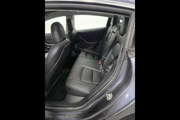 Tesla Model 3 Standard RWD Plus 60 kWh 19'' Velgen, € 16.500,00 netto Wordt verwacht