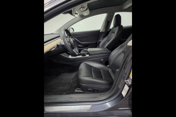 Tesla Model 3 Standard RWD Plus 60 kWh 19'' Velgen, € 16.500,00 netto Wordt verwacht