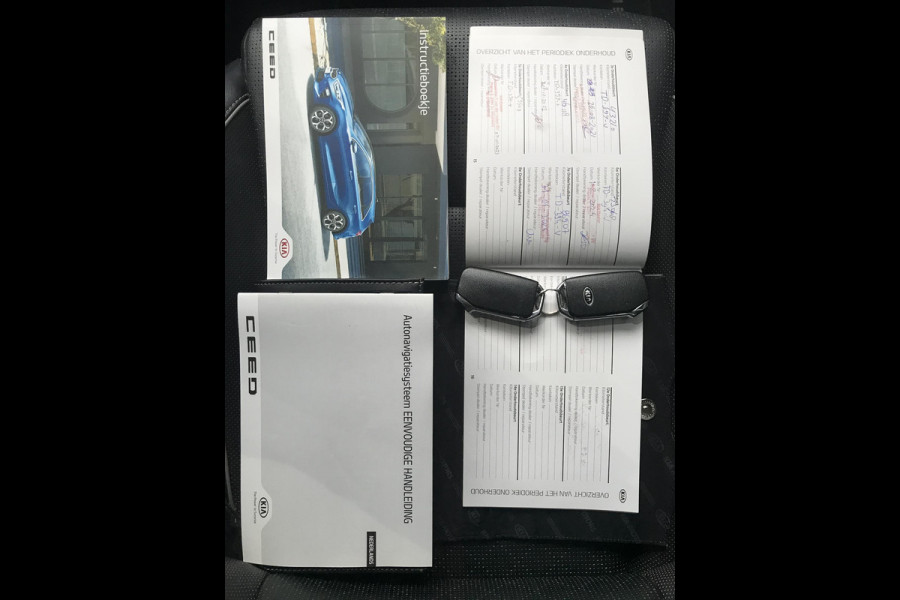 Kia Ceed 1.4 ExecutiveLine Full option dealer onderhouden