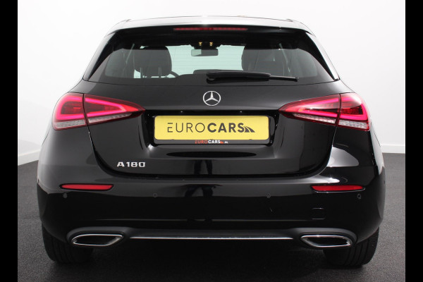 Mercedes-Benz A-Klasse 180 136pk DCT Progressive Navigatie Parkeersensoren Camera Cruise Control Stoelverwarming Ledverlichting Climate Control