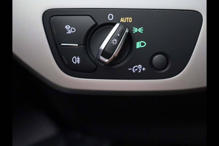 Audi A5 Sportback 40 TFSI Advanced Edition 204pk | Sportstoelen | Matrix LED koplampen | 19 inch lichtmetalen velgen | Voorstoelen met massage functie