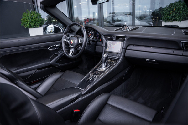 Porsche 911 Cabrio 3.0 Carrera GTS - Origineel NL | Sport Chrono + | Bose | Memory | Lift