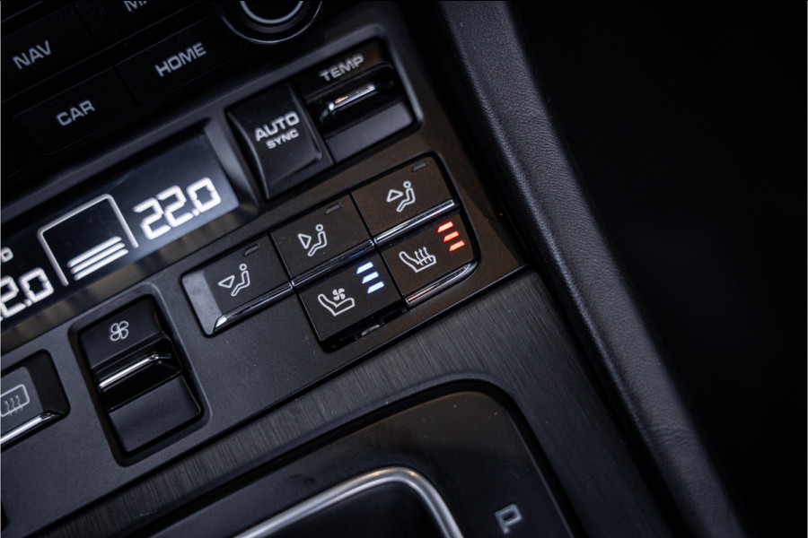 Porsche 911 Cabrio 3.0 Carrera GTS - Origineel NL | Sport Chrono + | Bose | Memory | Lift