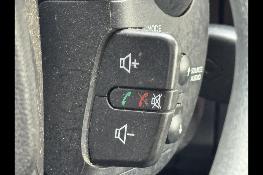 Renault Kangoo Z.E. Airco Dealeronderhouden Cruise control Navigatie Radio/CD Parkeersensoren achter Dubbeldeurs