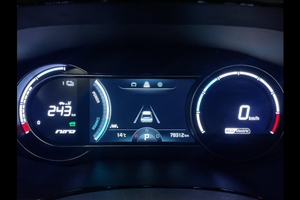 Kia e-Niro 64 kWh|100% SOH|NIEUWE LOGO|FACELIFT|3-FASE|TREKHAAK|1/2 LEDER|ACC|APPLE CARPLAY/ANDROID AUT|CAMERA|1e EIG|NL-AUTO|NAP|