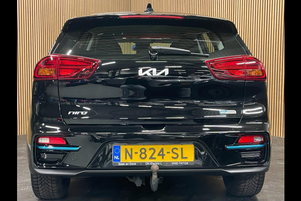 Kia e-Niro 64 kWh|100% SOH|NIEUWE LOGO|FACELIFT|3-FASE|TREKHAAK|1/2 LEDER|ACC|APPLE CARPLAY/ANDROID AUT|CAMERA|1e EIG|NL-AUTO|NAP|