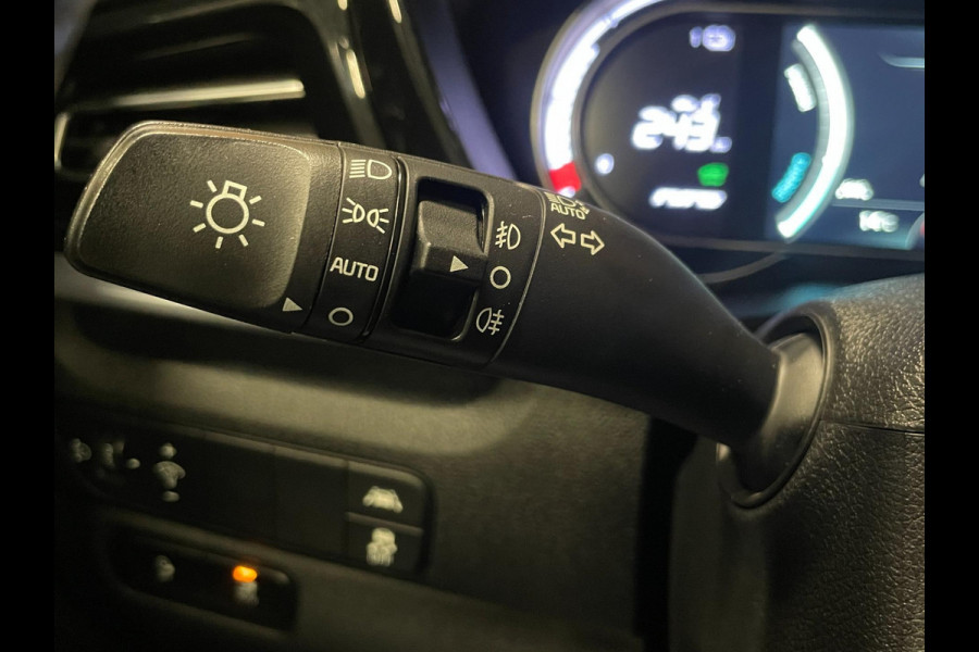 Kia e-Niro 64 kWh|100% SOH|NIEUWE LOGO|FACELIFT|3-FASE|TREKHAAK|1/2 LEDER|ACC|APPLE CARPLAY/ANDROID AUT|CAMERA|1e EIG|NL-AUTO|NAP|