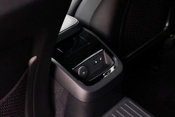 Volvo V60 2.0 T8 Recharge 390 PK AWD R-Design PHEV, Trekhaak, 360 Camera, Memory, H/K Sound, Adap. Cruise Control
