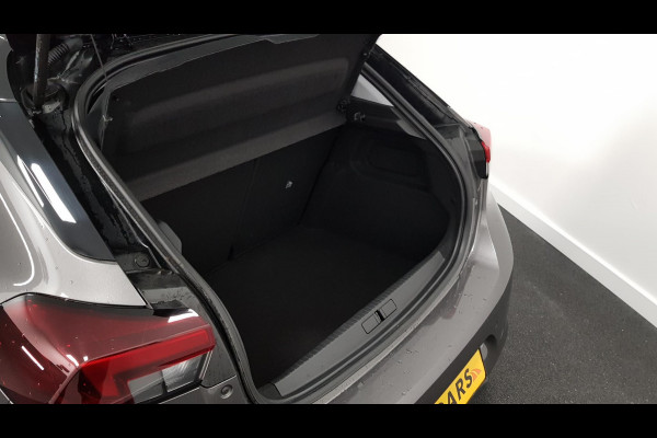 Opel Corsa 1.2 Sport | Navigatie | Panorama dak | Camera | Side / Lane Assist | LED Pack | Stoel / Stuur verwarming | 17 inch Lichtmetaal |