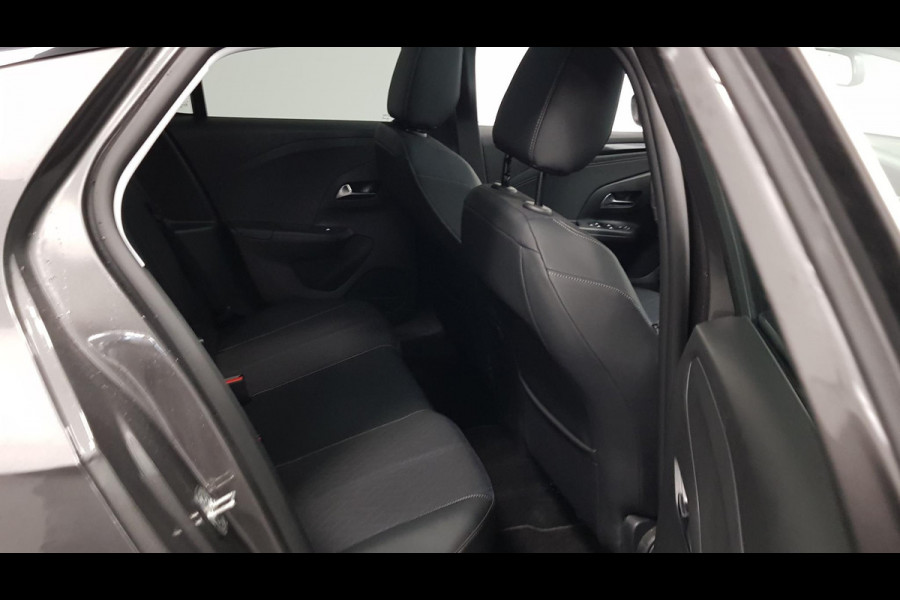Opel Corsa 1.2 Sport | Navigatie | Panorama dak | Camera | Side / Lane Assist | LED Pack | Stoel / Stuur verwarming | 17 inch Lichtmetaal |