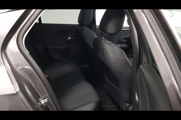 Opel Corsa 1.2 Sport | Navigatie | Panorama dak | Camera | Side / Lane Assist | LED Pack | Stoel / Stuur verwarming | 17 inch Lichtmetaal |