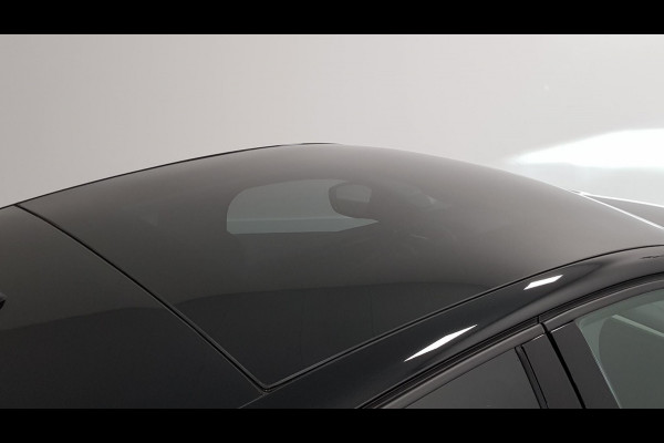 Opel Corsa 1.2 Sport | Navigatie | Panorama dak | Camera | Side / Lane Assist | LED Pack | Stoel / Stuur verwarming | 17 inch Lichtmetaal |