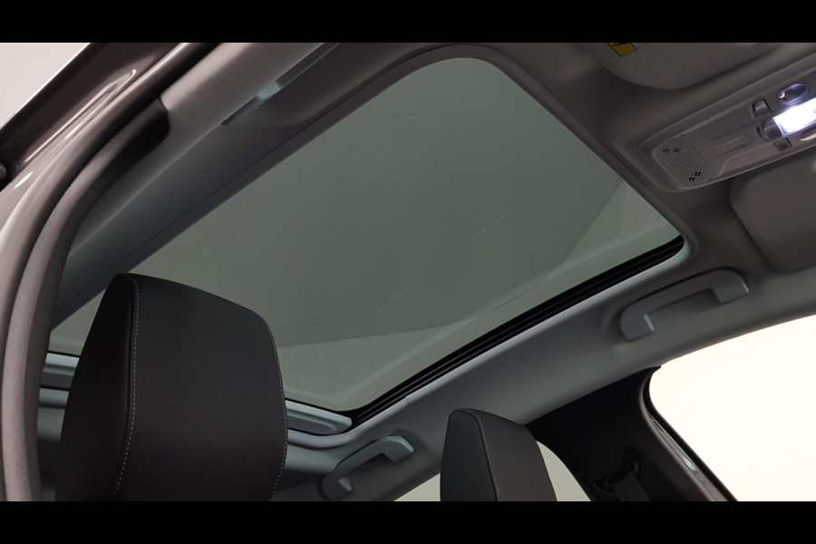 Opel Corsa 1.2 Sport | Navigatie | Panorama dak | Camera | Side / Lane Assist | LED Pack | Stoel / Stuur verwarming | 17 inch Lichtmetaal |