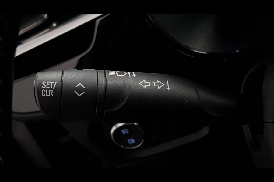 Opel Corsa 1.2 Sport | Navigatie | Panorama dak | Camera | Side / Lane Assist | LED Pack | Stoel / Stuur verwarming | 17 inch Lichtmetaal |