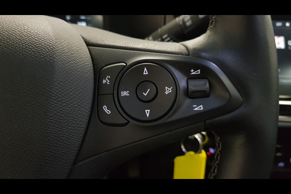 Opel Corsa 1.2 Sport | Navigatie | Panorama dak | Camera | Side / Lane Assist | LED Pack | Stoel / Stuur verwarming | 17 inch Lichtmetaal |