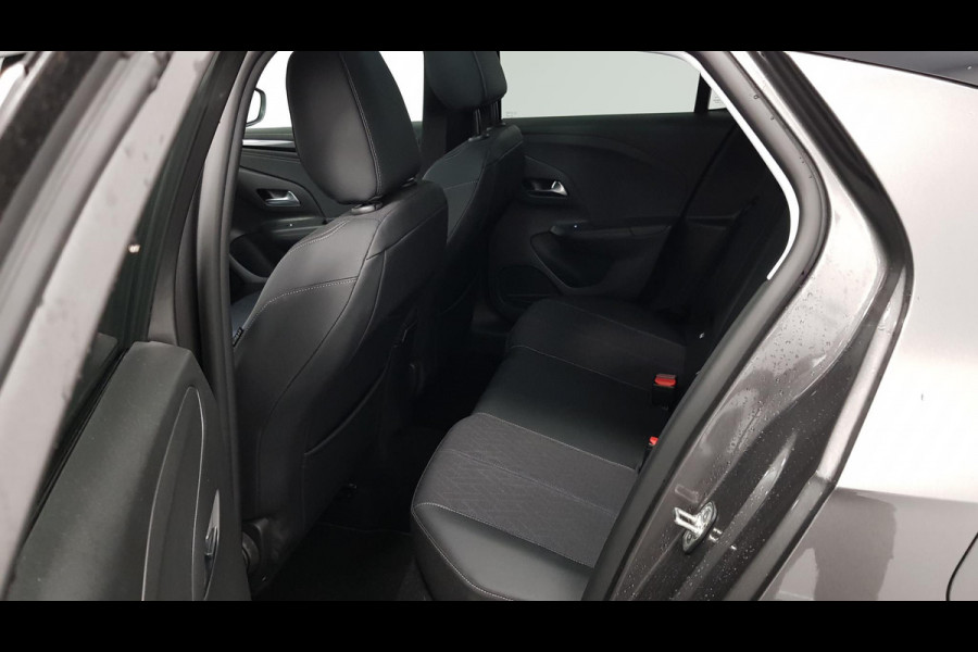 Opel Corsa 1.2 Sport | Navigatie | Panorama dak | Camera | Side / Lane Assist | LED Pack | Stoel / Stuur verwarming | 17 inch Lichtmetaal |