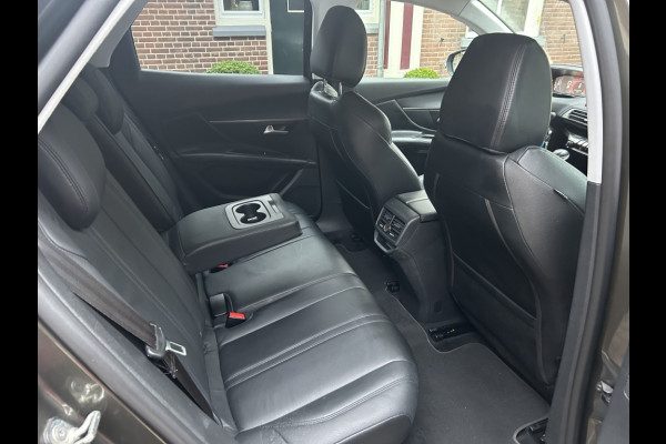 Peugeot 3008 1.2 130pk Leder, Navi, Carplay, Camera, Stoelverw.