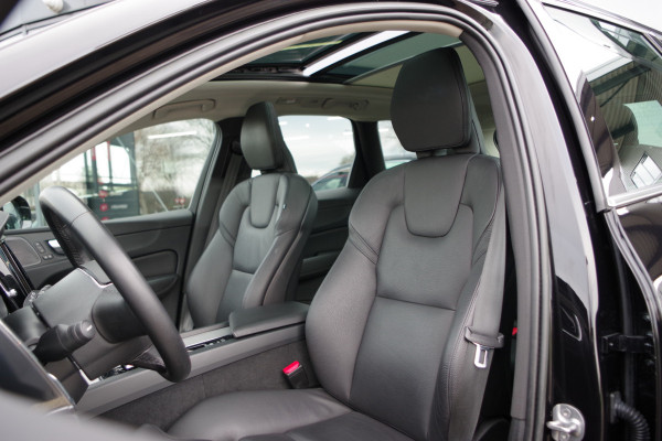 Volvo XC60 2.0 T6 Plug-in hybrid 350 PK AWD Ultimate Bright, Leder, Panoramadak, H/K Sound
