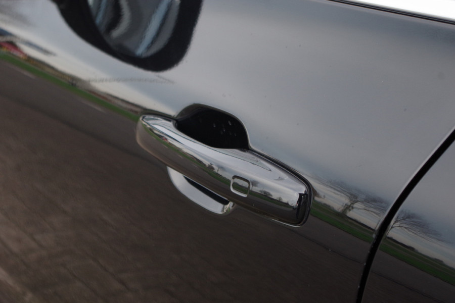 Volvo XC60 2.0 T6 Plug-in hybrid 350 PK AWD Ultimate Bright, Leder, Panoramadak, H/K Sound