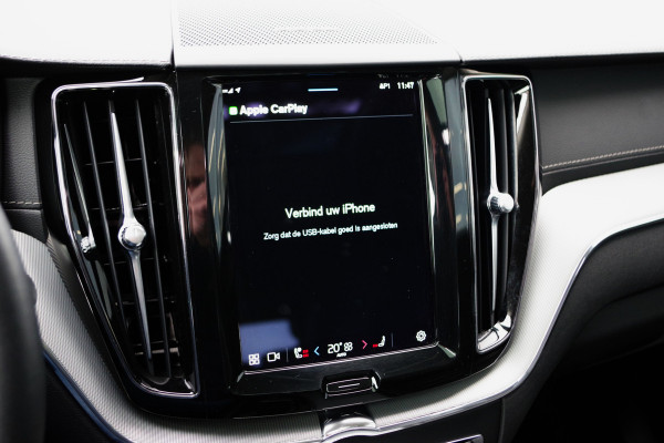 Volvo XC60 2.0 T6 Plug-in hybrid 350 PK AWD Ultimate Bright, Leder, Panoramadak, H/K Sound