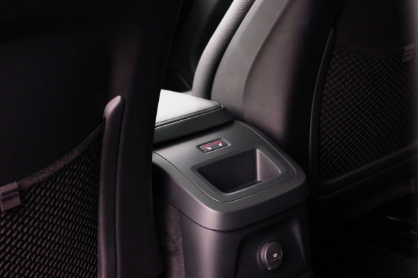 Volvo XC60 2.0 T6 Plug-in hybrid 350 PK AWD Ultimate Bright, Leder, Panoramadak, H/K Sound