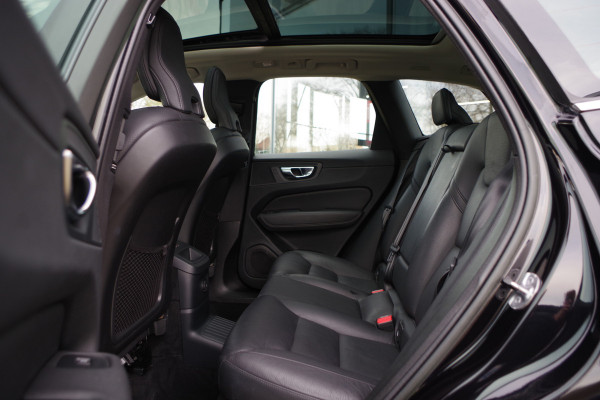 Volvo XC60 2.0 T6 Plug-in hybrid 350 PK AWD Ultimate Bright, Leder, Panoramadak, H/K Sound