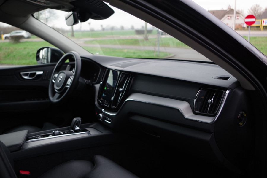 Volvo XC60 2.0 T6 Plug-in hybrid 350 PK AWD Ultimate Bright, Leder, Panoramadak, H/K Sound