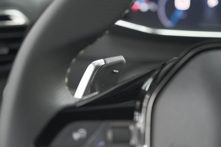 Peugeot 2008 Hybrid 145 e-DCS6 GT | Camera | Apple Carplay | Parkeersensoren