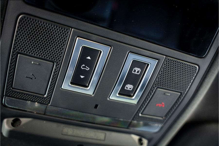 Land Rover Defender 110 2.0 P300e 110 X-Dynamic HSE ** URBAN ** 22inch ** Towing ** Cold Climate ** Dakspoiler ** Side Vents