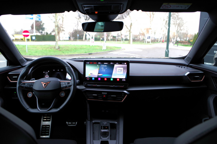 CUPRA Formentor 1.4 e-Hybrid 245 PK VZ Copper Edition PHEV, Winterpakket, Camera, Carplay, Stuur-Startknop