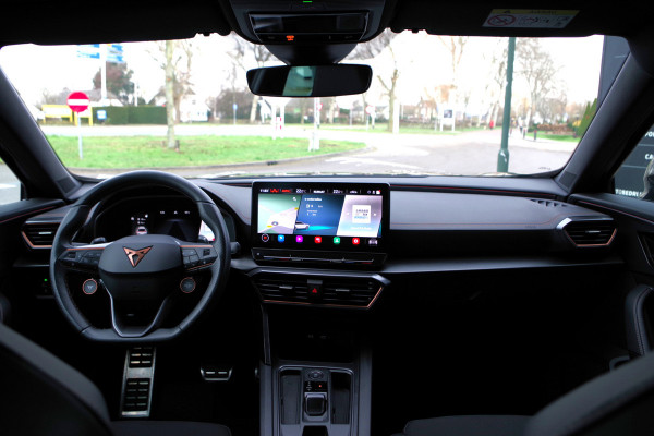 CUPRA Formentor 1.4 e-Hybrid 245 PK VZ Copper Edition PHEV, Winterpakket, Camera, Carplay, Stuur-Startknop