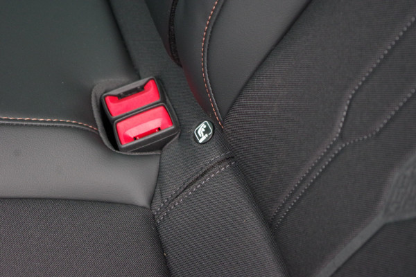 CUPRA Formentor 1.4 e-Hybrid 245 PK VZ Copper Edition PHEV, Winterpakket, Camera, Carplay, Stuur-Startknop