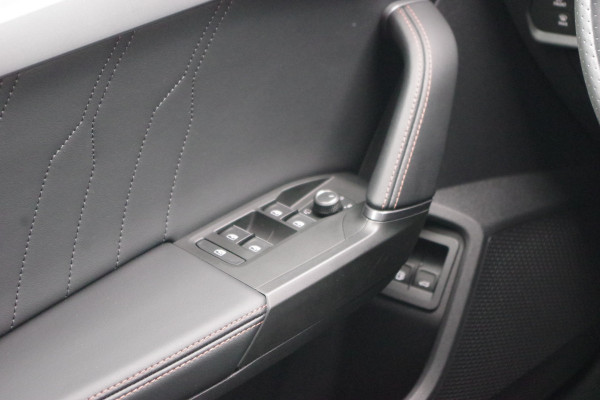 CUPRA Formentor 1.4 e-Hybrid 245 PK VZ Copper Edition PHEV, Winterpakket, Camera, Carplay, Stuur-Startknop