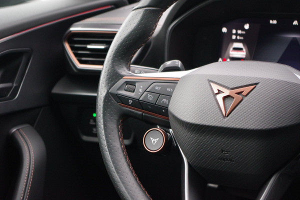 CUPRA Formentor 1.4 e-Hybrid 245 PK VZ Copper Edition PHEV, Winterpakket, Camera, Carplay, Stuur-Startknop