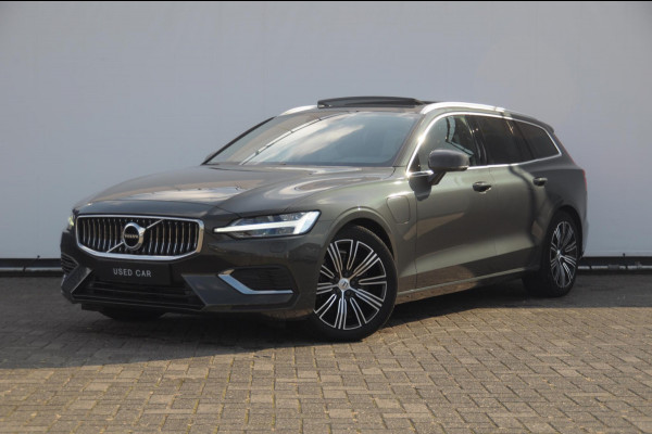 Volvo V60 T6 340PK Automaat Recharge AWD Inscription Trekhaak / Adaptieve cruise control /BLIS / Parkeersensoren met camera / Stoel - en stuurwielverwarming / Elektrische stoelen met geheugen / Getint glas / Apple carplay / Keyless entry / Elektrische achterklep