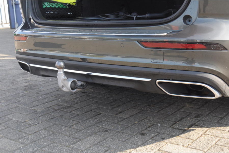 Volvo V60 T6 340PK Automaat Recharge AWD Inscription Trekhaak / Adaptieve cruise control /BLIS / Parkeersensoren met camera / Stoel - en stuurwielverwarming / Elektrische stoelen met geheugen / Getint glas / Apple carplay / Keyless entry / Elektrische achterklep