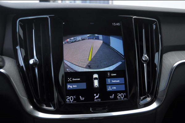 Volvo V60 T6 340PK Automaat Recharge AWD Inscription Trekhaak / Adaptieve cruise control /BLIS / Parkeersensoren met camera / Stoel - en stuurwielverwarming / Elektrische stoelen met geheugen / Getint glas / Apple carplay / Keyless entry / Elektrische achterklep