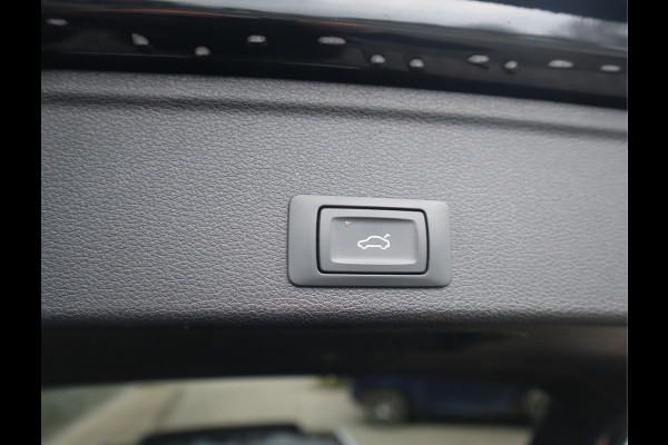 Audi A4 Avant 35 TFSI Launch edition Business / Panoramadak / Massagestoel