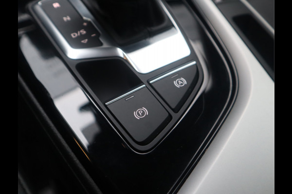Audi A4 Avant 35 TFSI Launch edition Business / Panoramadak / Massagestoel