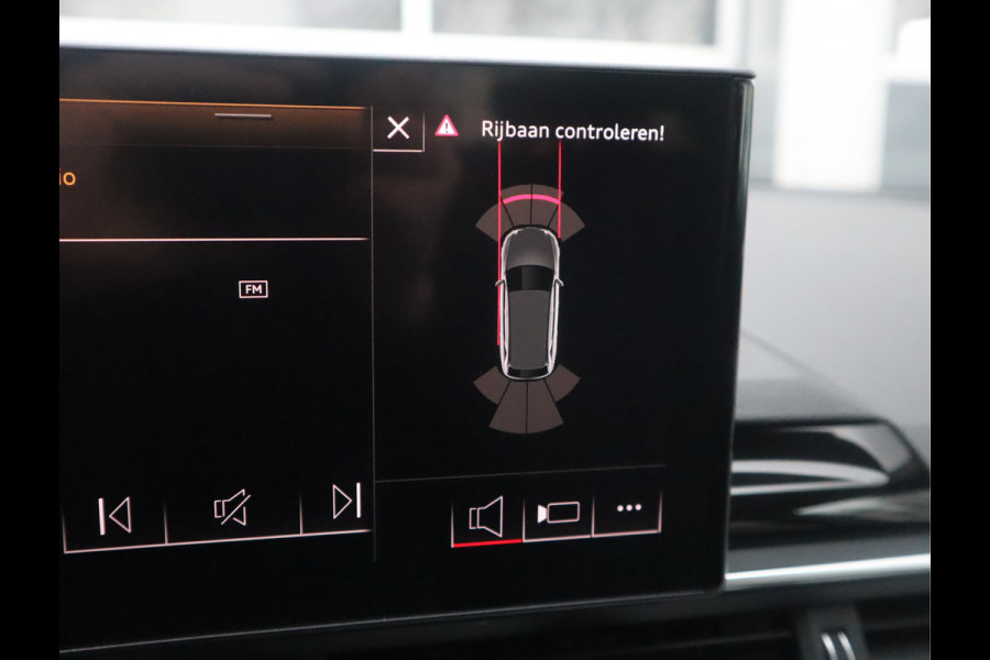 Audi A4 Avant 35 TFSI Launch edition Business / Panoramadak / Massagestoel