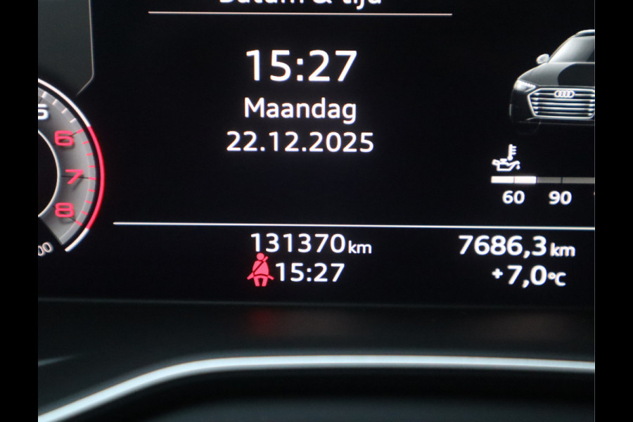 Audi A4 Avant 35 TFSI Launch edition Business / Panoramadak / Massagestoel