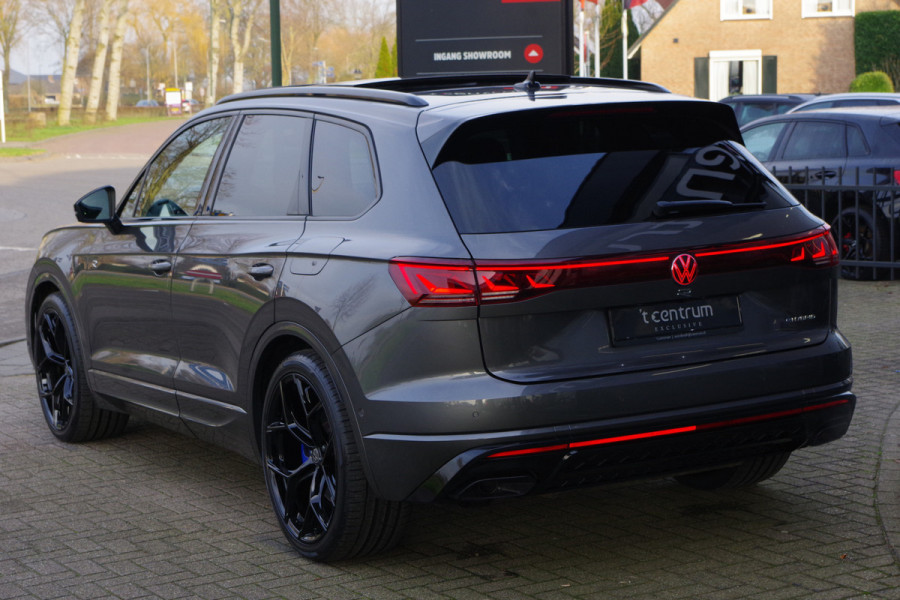 Volkswagen Touareg 3.0 TSi eHybrid 463 PK 4MOTION R PHEV, Trekhaak, Panoramadak, IQ-LED