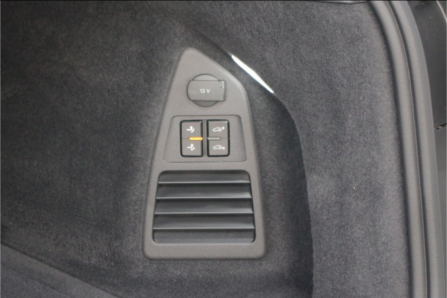Volkswagen Touareg 3.0 TSi eHybrid 463 PK 4MOTION R PHEV, Trekhaak, Panoramadak, IQ-LED