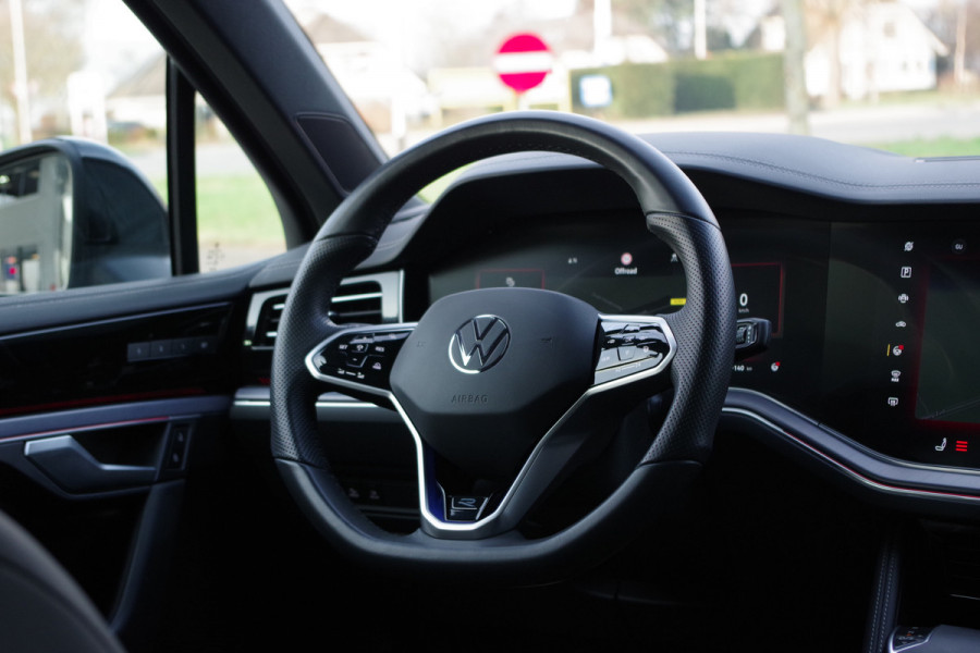 Volkswagen Touareg 3.0 TSi eHybrid 463 PK 4MOTION R PHEV, Trekhaak, Panoramadak, IQ-LED