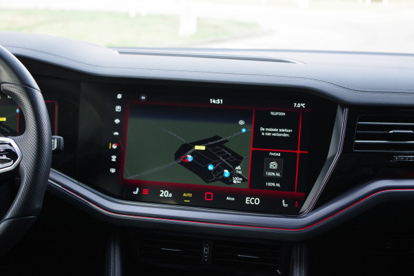 Volkswagen Touareg 3.0 TSi eHybrid 463 PK 4MOTION R PHEV, Trekhaak, Panoramadak, IQ-LED